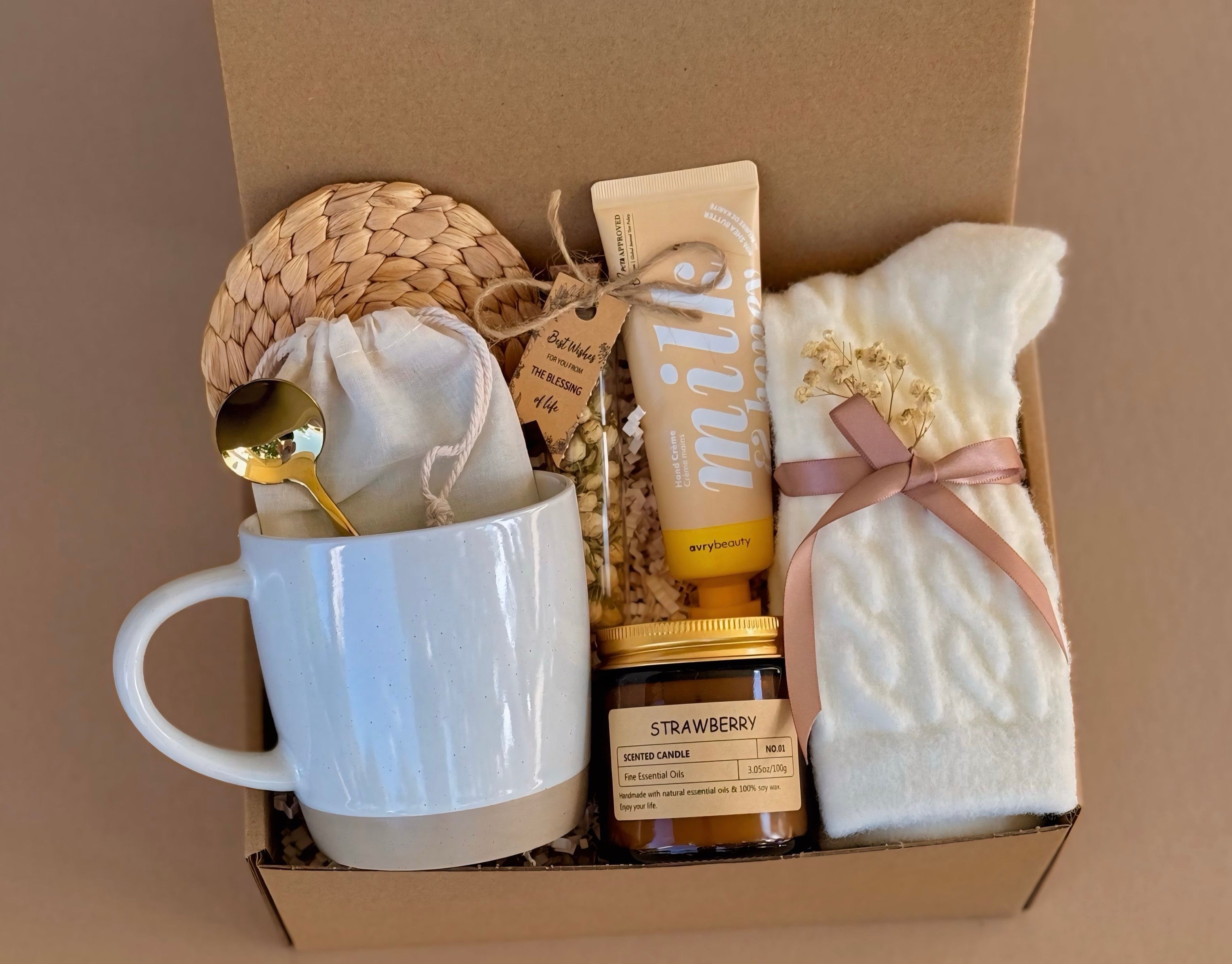 Sweet Comfort Box β Cozy Gift Set with Blanket, Mug & Treats