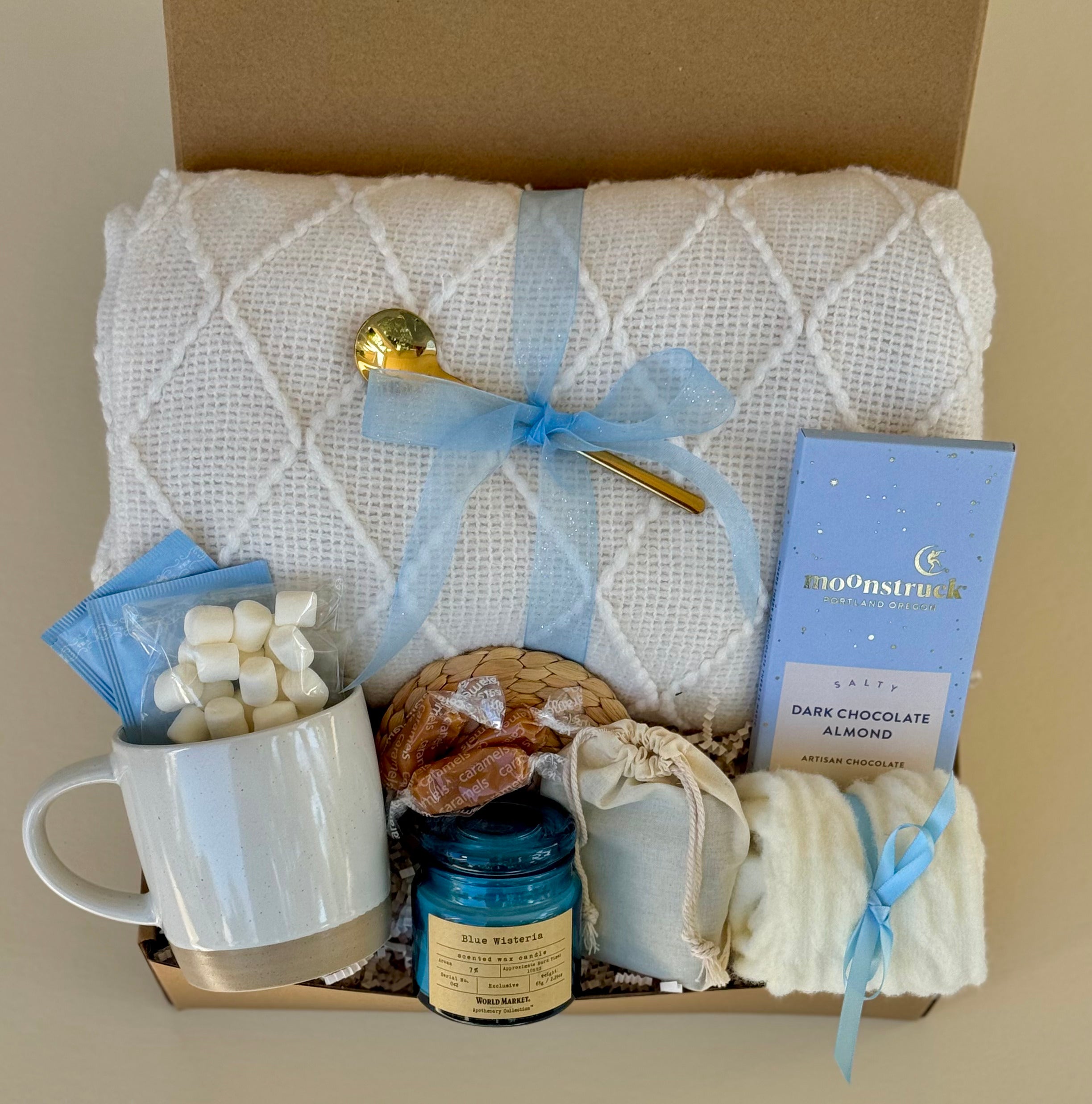 💙 Blue Serenity Box – Cozy Gift Set with Blanket, Mug, Candle & Chocolate 💙