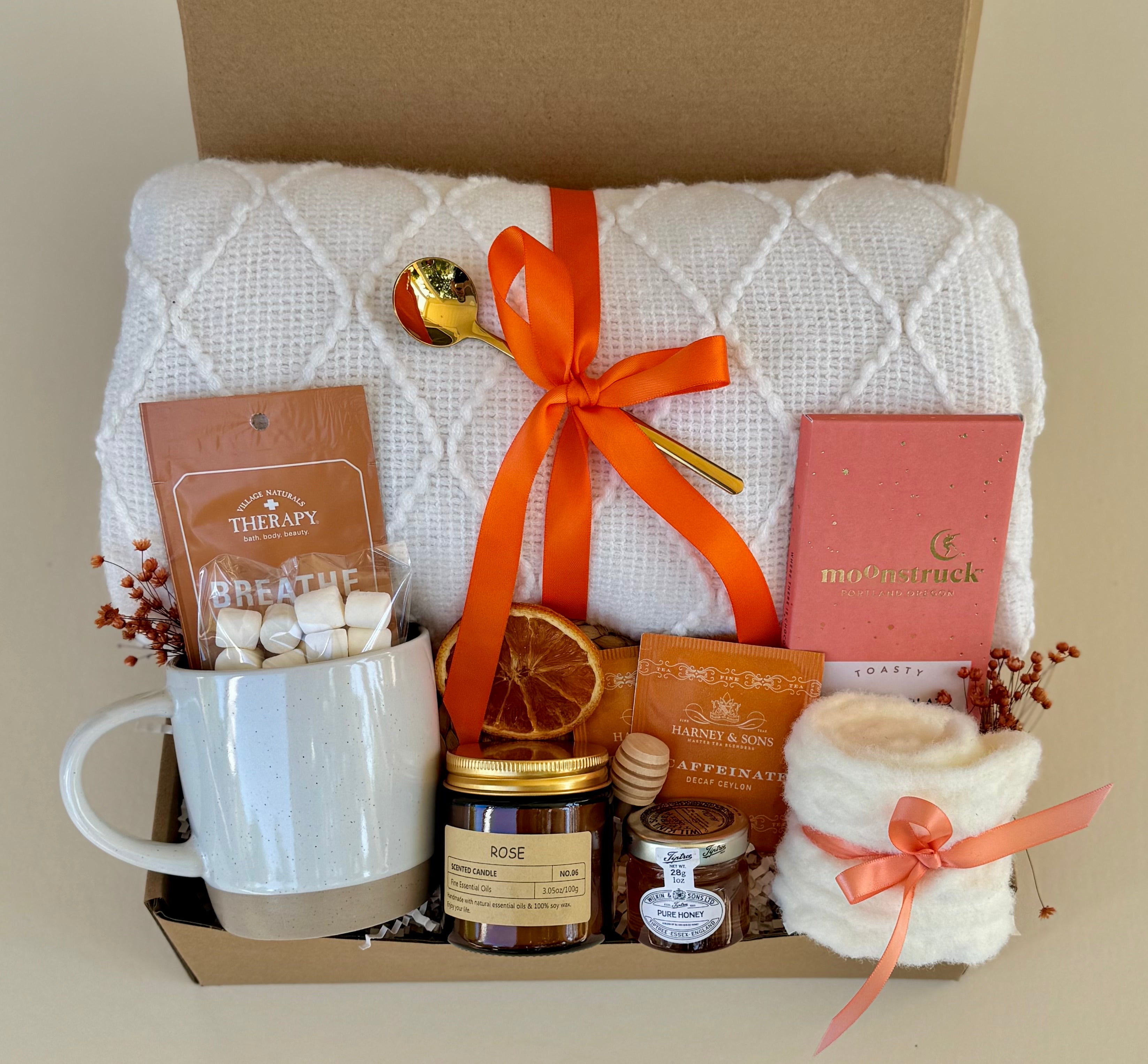 🧡 Orange Glow Box – Cozy Gift Set with Blanket, Candle, Mug & Treats 🧡